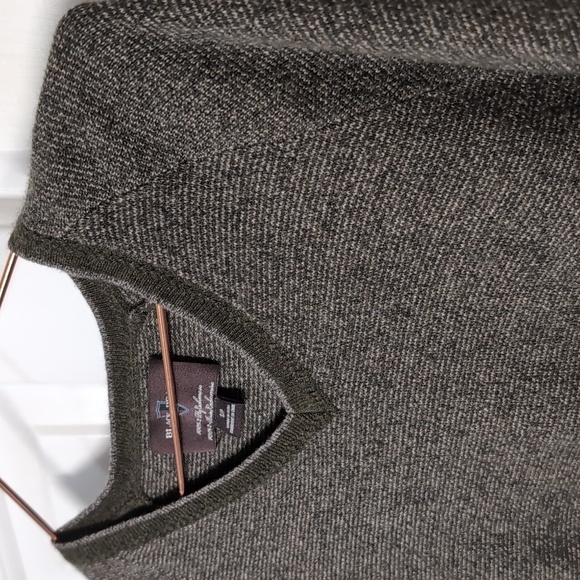 Black Brown 100% 2 Ply Cashmere Sweater Men's Size Sm Green - Picture 3 of 10